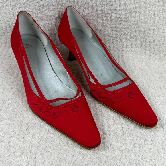 Anne Klein Red Satin Pointed Toe Slingback Kitten Heels Women's Shoe Size 8M - Picture 7 of 10